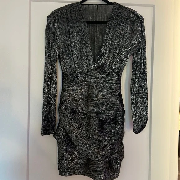 maje dress silver Maje Silver Sequin Crepe Ruched Full Sleeves Mini Dress XL Maje